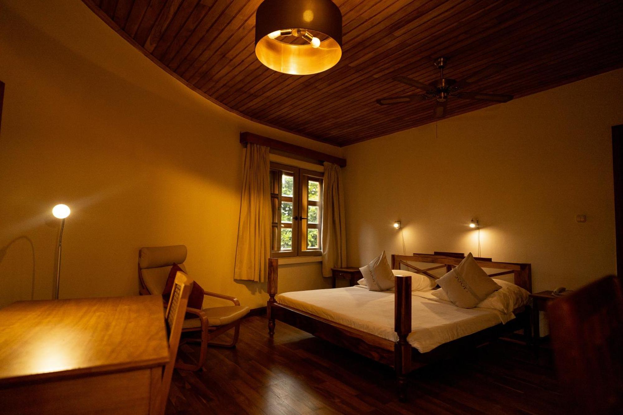 Esther'S Hotel Аккра Екстер'єр фото