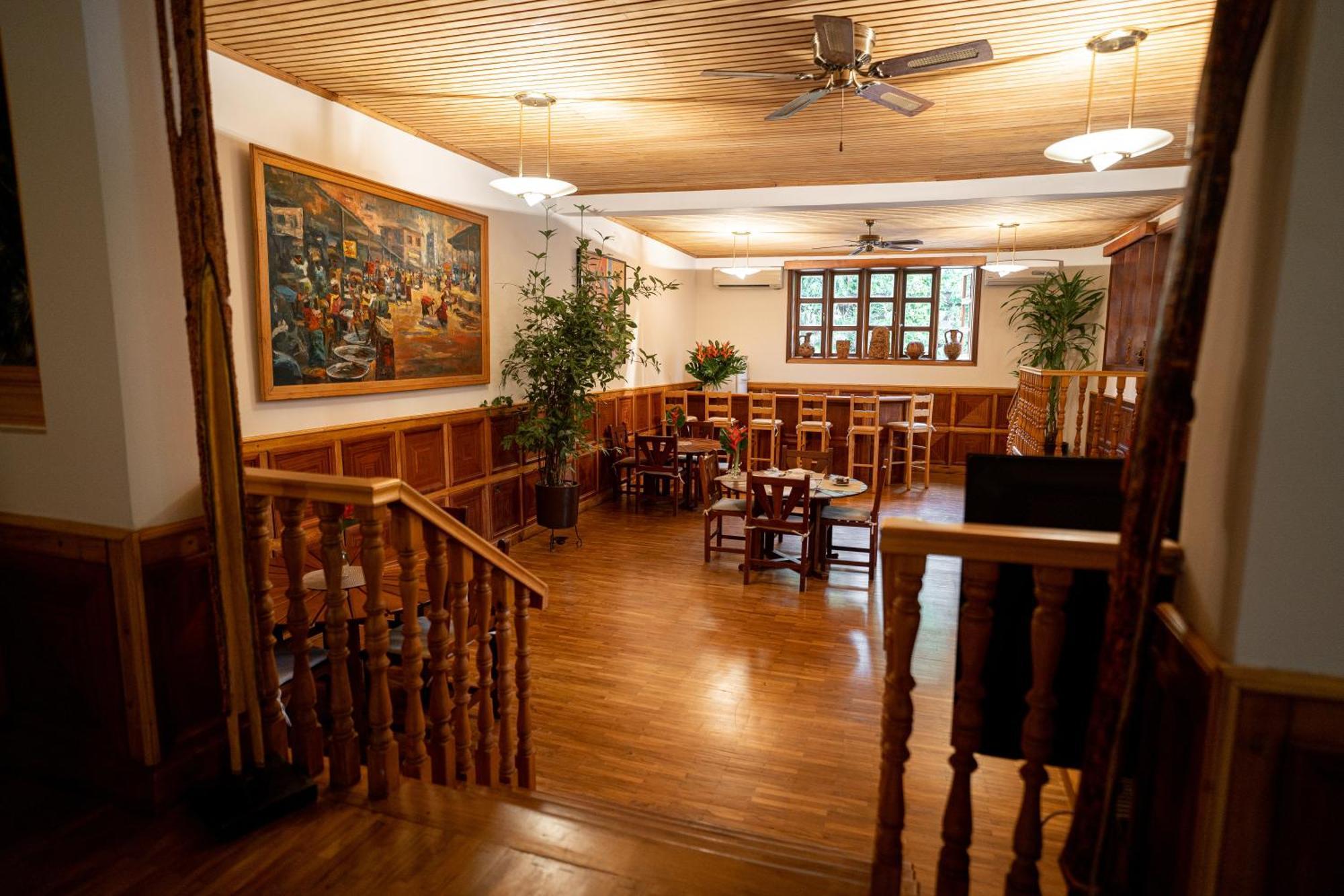 Esther'S Hotel Аккра Екстер'єр фото